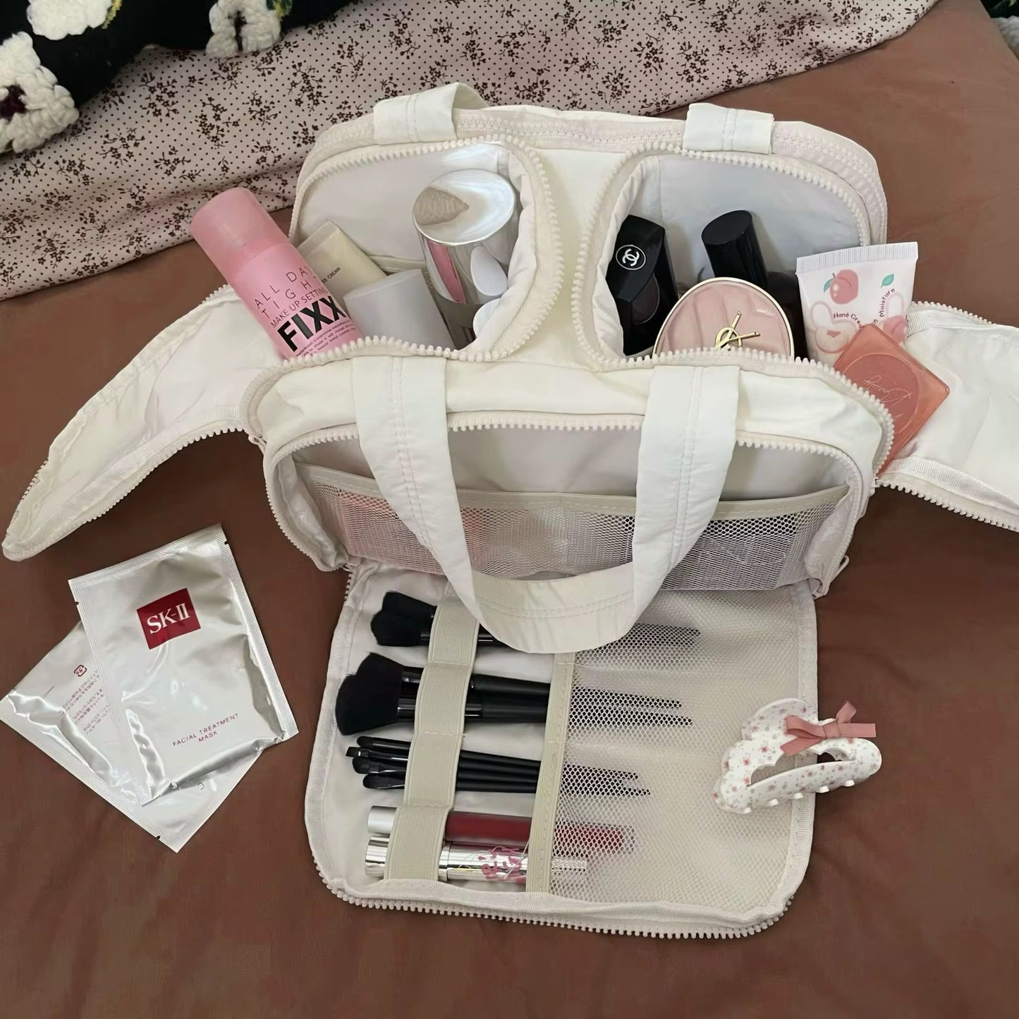Cosmetic Travel Bag for Women | Large Lightweight Wide-Open Toiletry & Makeup Bag Organizer with Handle | Puffy Cosmetic Storage Bag for Accessories | Waterproof Cosmetic Bag